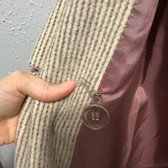 VINTAGE Jill Jr Pinstripe Wool Mid Length Coat OS Pleated Shoulders Neutral - Picture 15 of 16